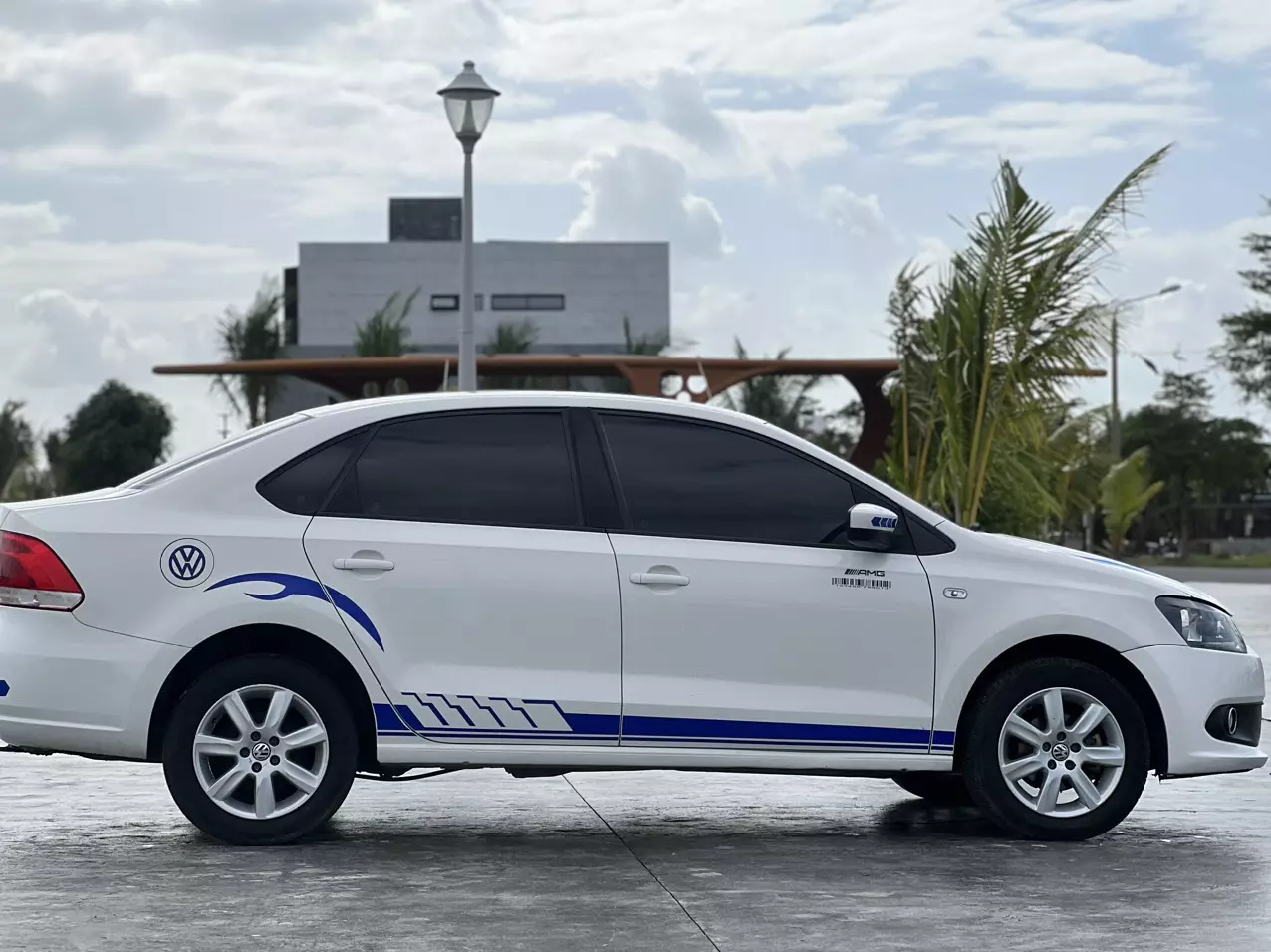 Volkswagen Polo 2015 - Em xin chào bán 1 dòng xe nhập khẩu nguyên chiếc thương hiệu Đức!