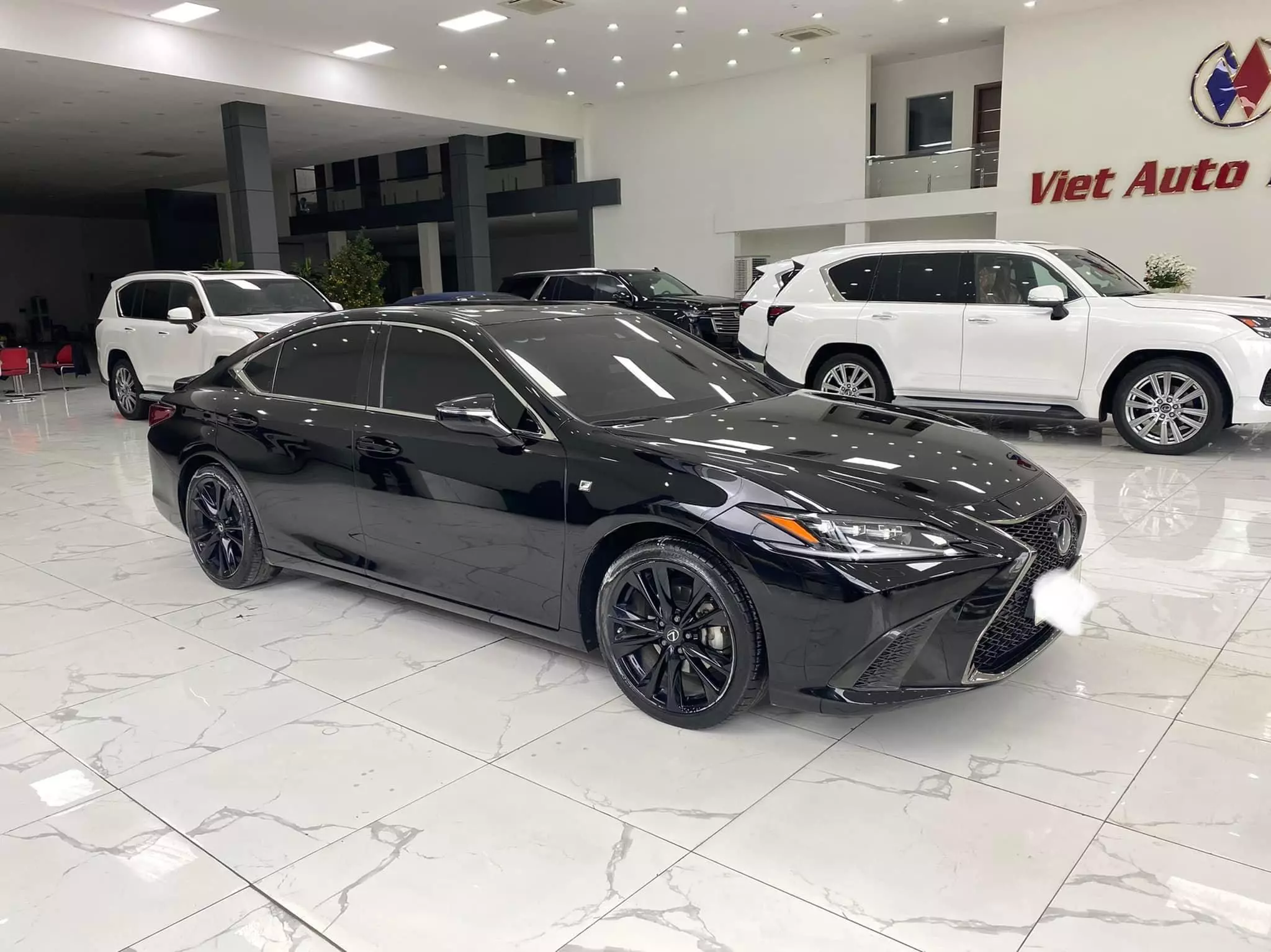 Lexus ES 250 Fsport 2022 - Bán Lexus ES 250 Fsport, sản xuất 2022, 1 chủ từ mới, xe mới 99%.