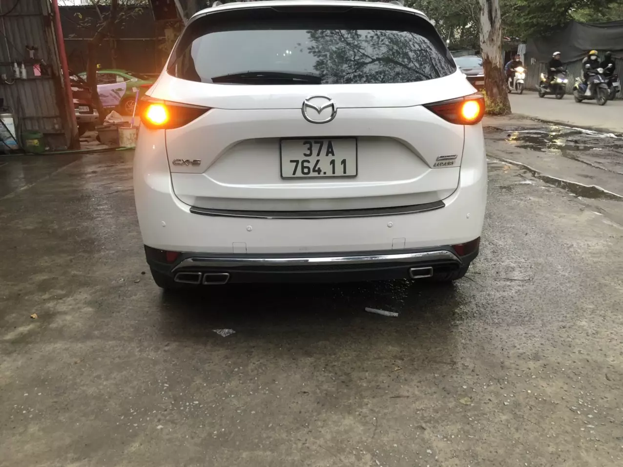 Mazda CX 5 2020 - Mazda cx5 bản luxury màu trắng sản xuất 2020 