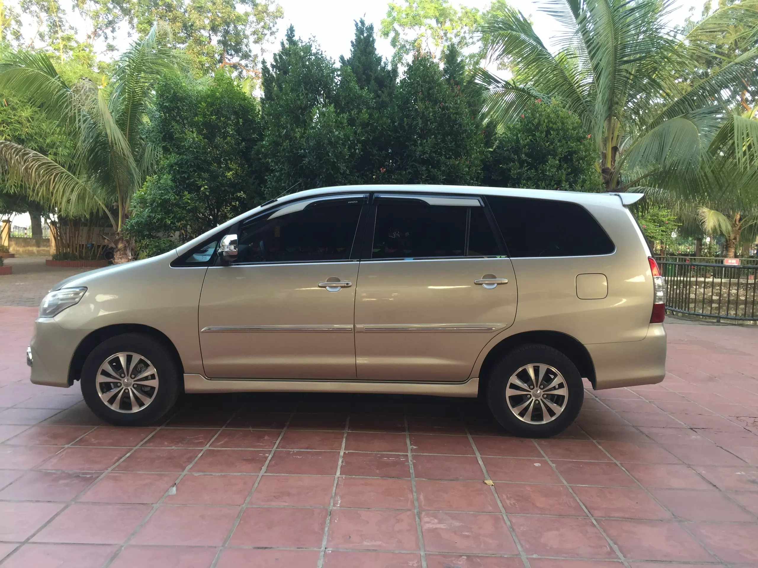 Toyota Innova 2.0E 2016 - Tôi cần bán chiếc xe 