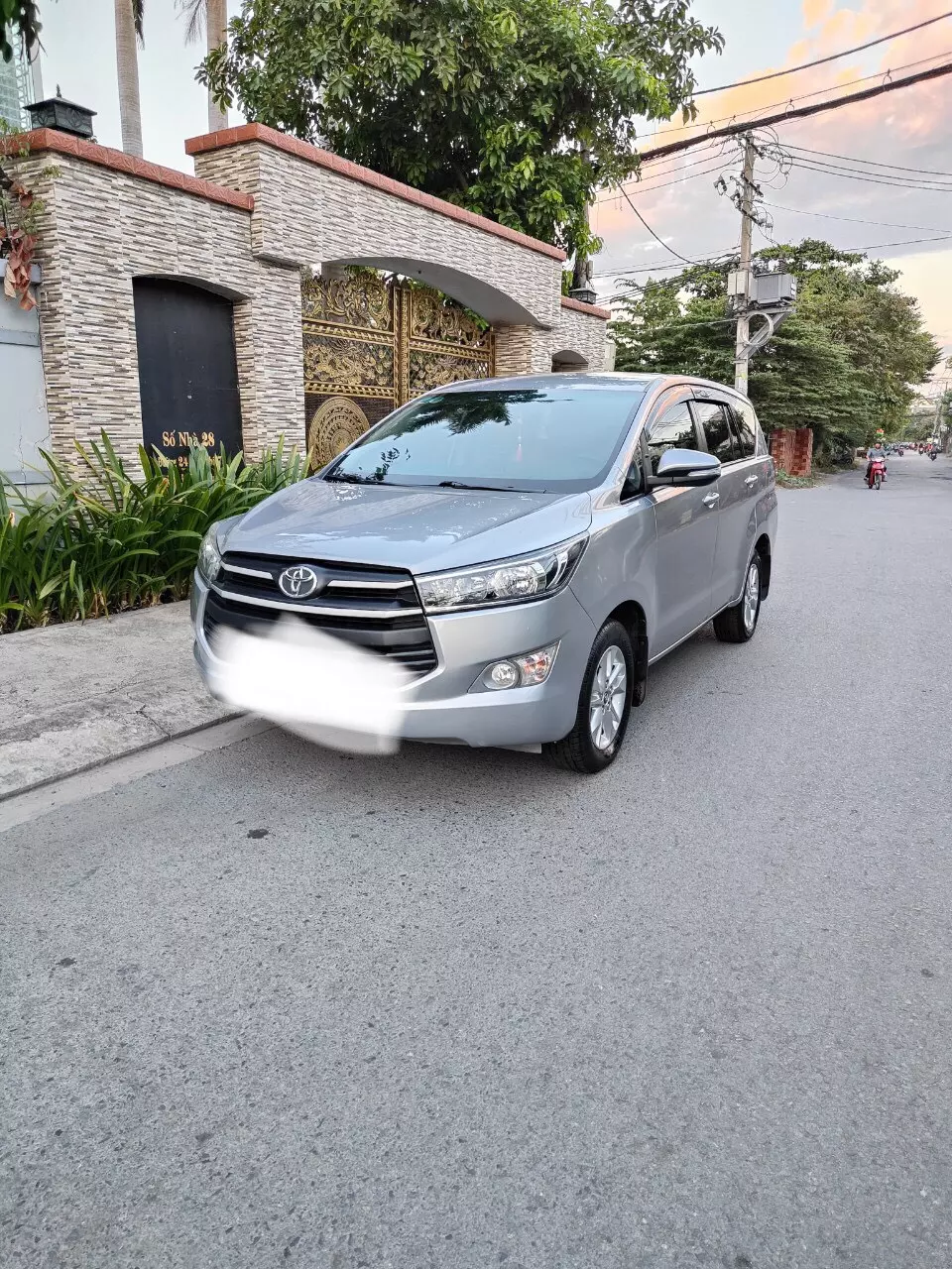 Toyota Innova 2017 - Bán xe Innova 2.0G AT 2017