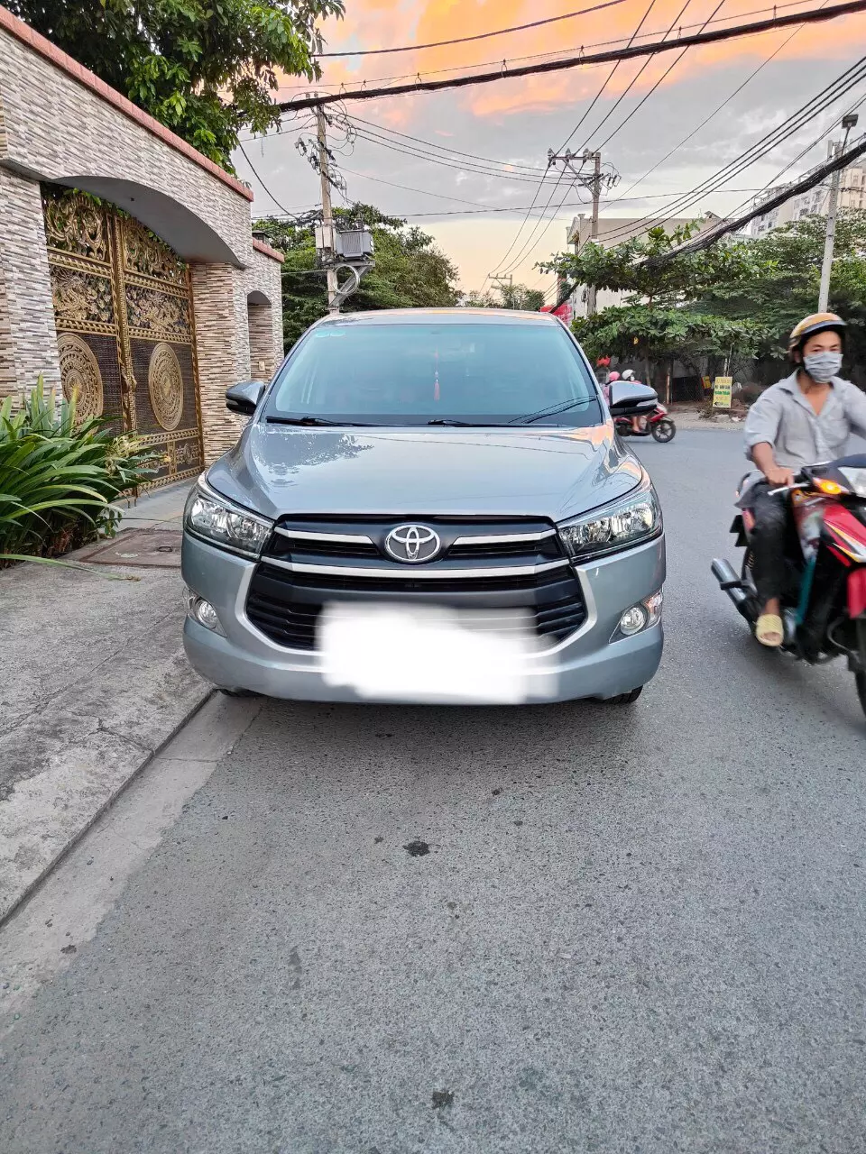 Toyota Innova 2017 - Bán xe Innova 2.0G AT 2017