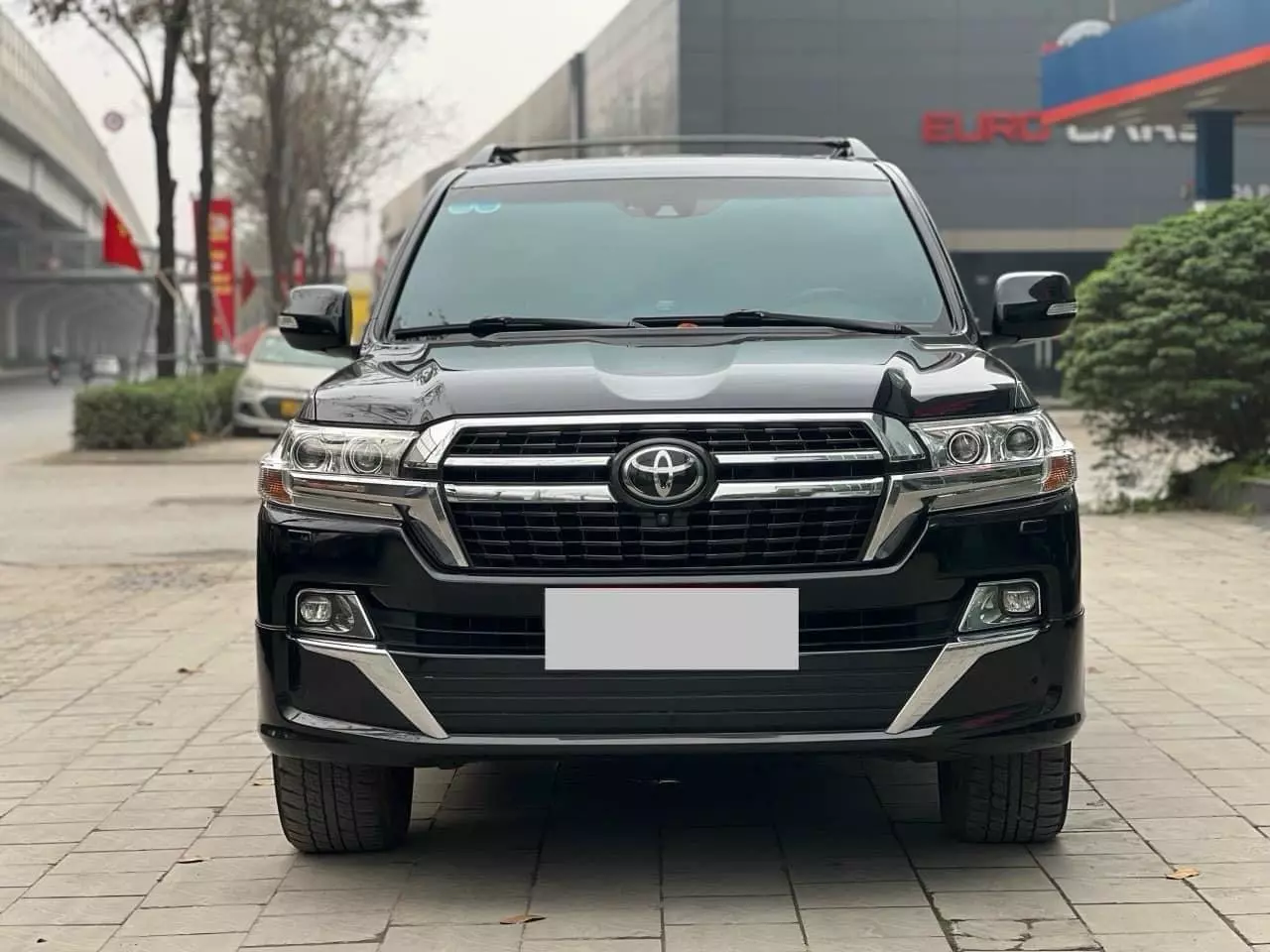 Toyota Land Cruiser 5.7 nhập Mỹ 2016 - Bán Toyota Land Cruiser 5.7 nhập Mỹ màu đen, Model 2016, xe cực mới.