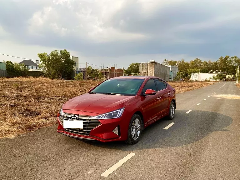 Hyundai Elantra 2021 - Lên 7 chỗ cần bán: Hyundai Elantra 1.6AT 2021 Đỏ Đẹp 