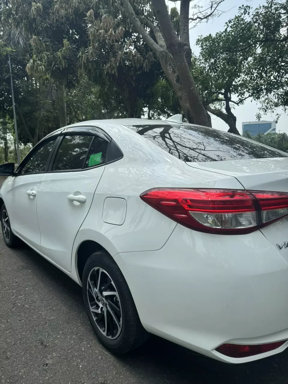 Toyota Vios 2021 - Chính chủ cần bán nhanh  VIOS MT Sx 2021 số sàn