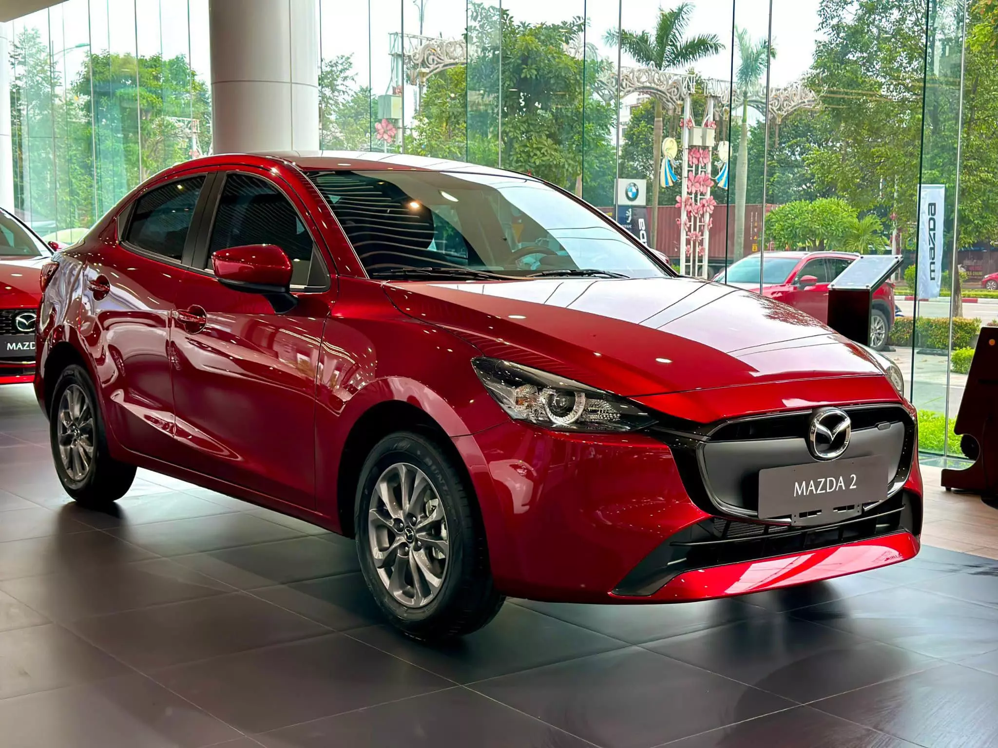 Mazda Maxda 2 AT 2024 - HOT HOT MAZDA 2AT ĐỎ SẰN XE GIAO NGAY TRONG THÁNG.