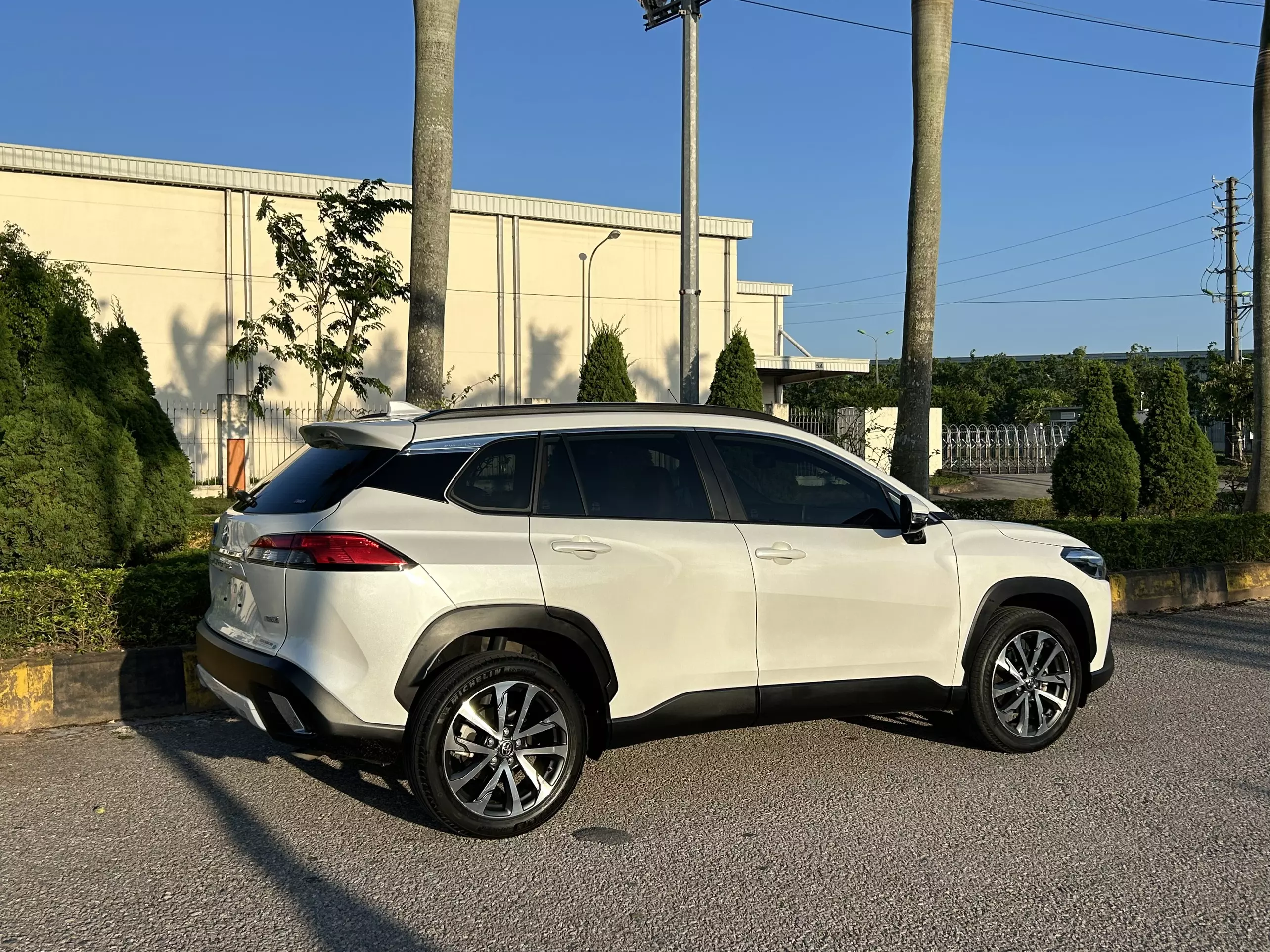 Toyota Corolla Cross 2021 - Cần bán Toyota Cross 1.8V Nhập Khẩu Thái Lan, sản xuất năm 2021.