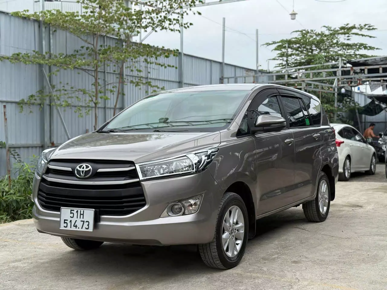 Toyota Innova 2019 - Chính chủ bán xe Innova 2019 2.0E Sàn tự động
