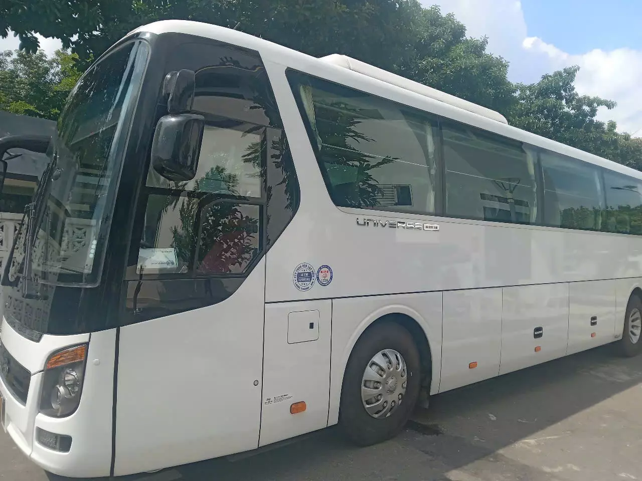 Hyundai Hyundai khác 2021 - Xe Hyundai Universe Modern S 47 chỗ, sản xuất năm 2021.
