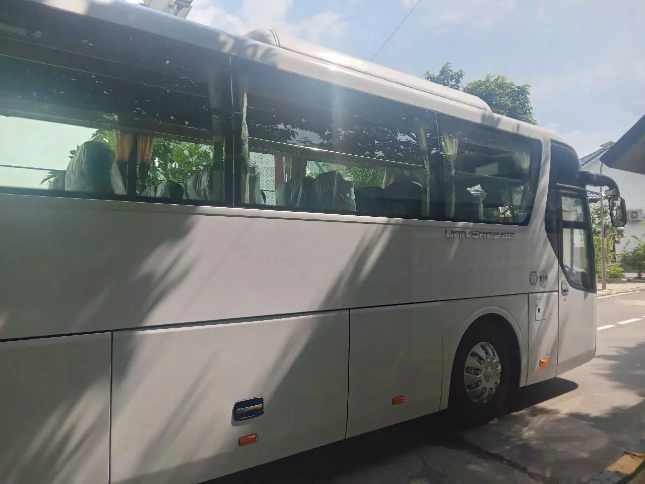 Hyundai Hyundai khác 2021 - Xe Hyundai Universe Modern S 47 chỗ, sản xuất năm 2021.
