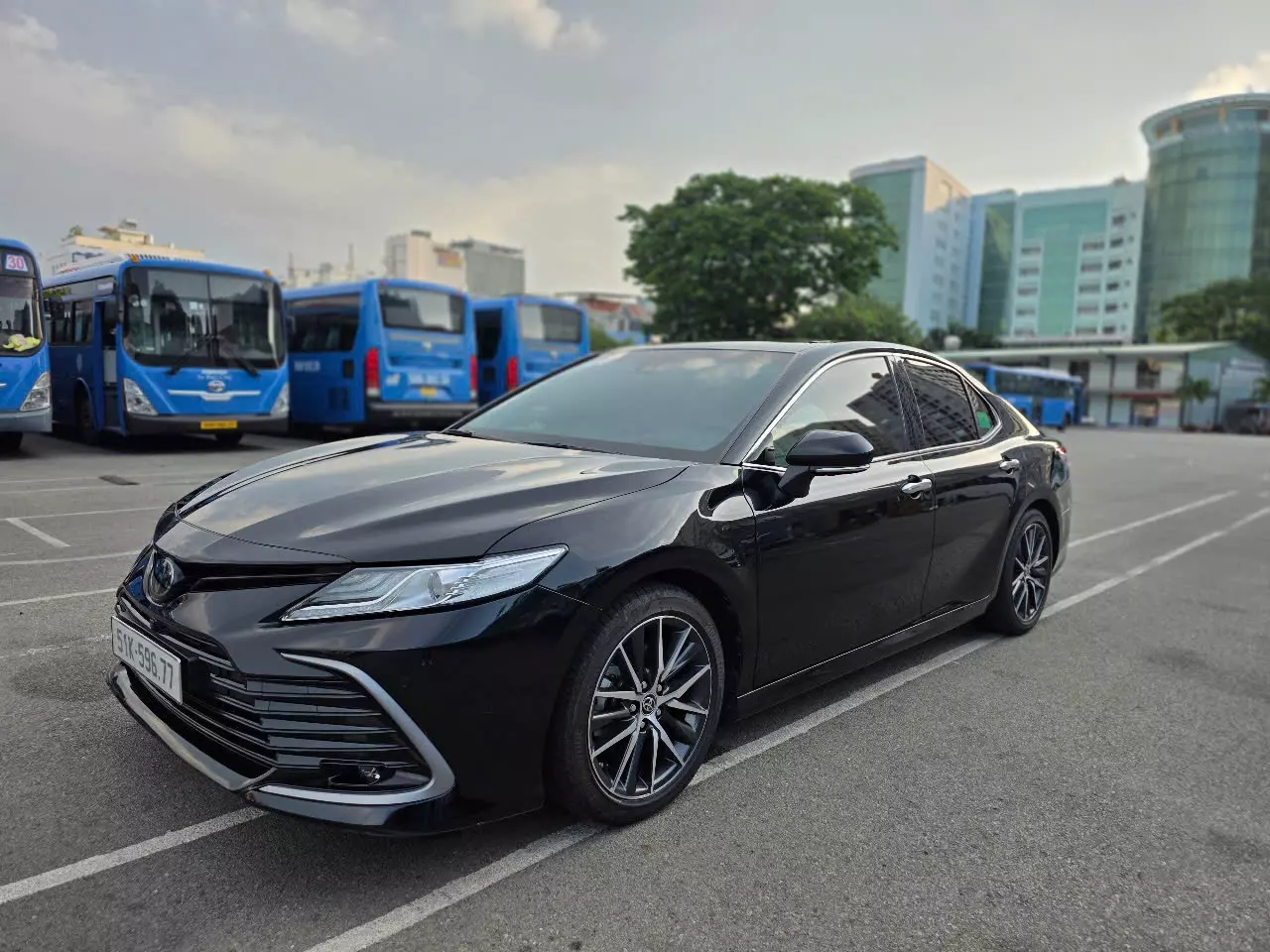Toyota Camry 2.5Q 2022 - Cần bán lại xe Toyota Camry 2.5Q năm 2022, màu đen, nhập khẩu