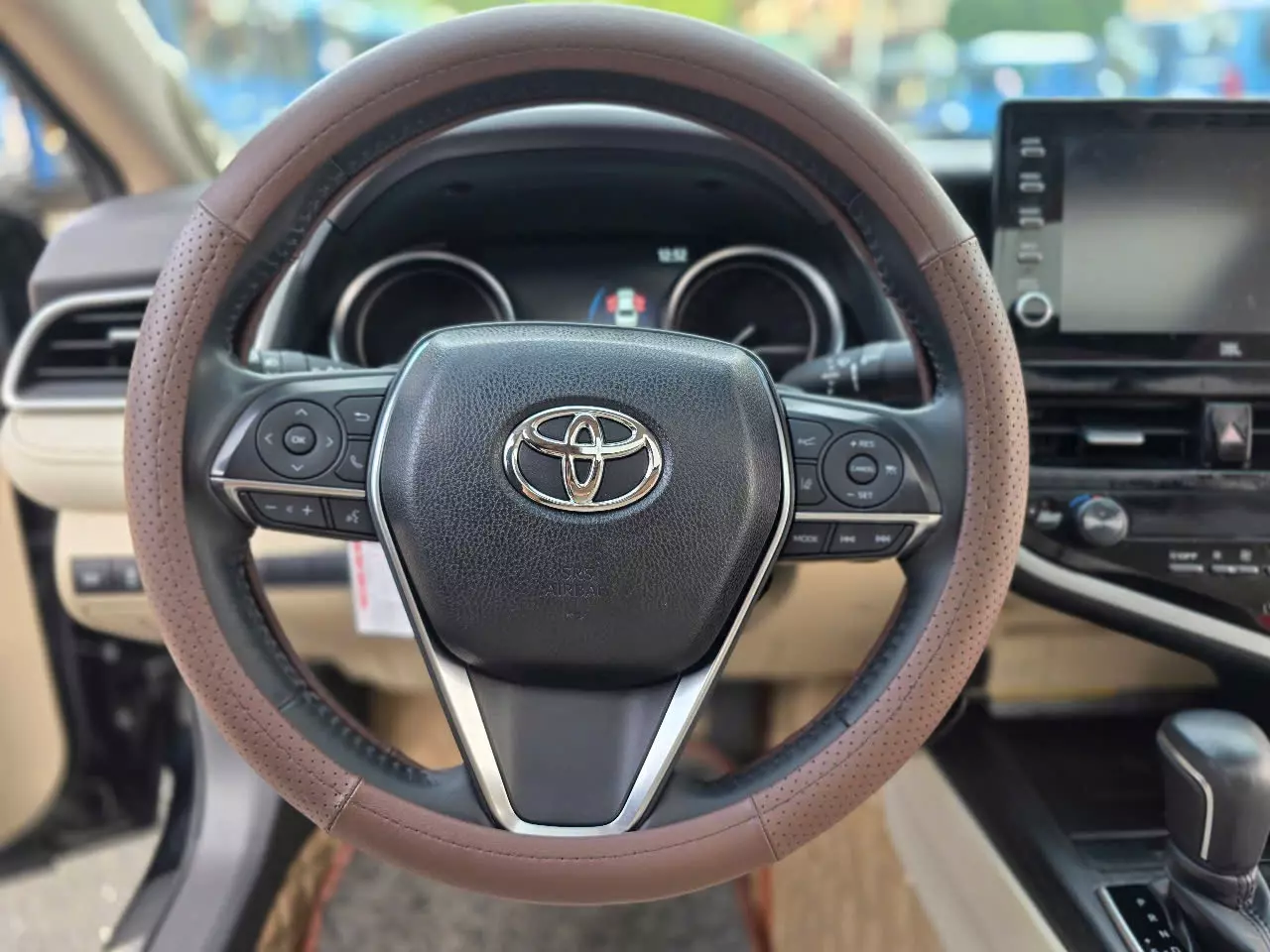 Toyota Camry 2.5Q 2022 - Cần bán lại xe Toyota Camry 2.5Q năm 2022, màu đen, nhập khẩu