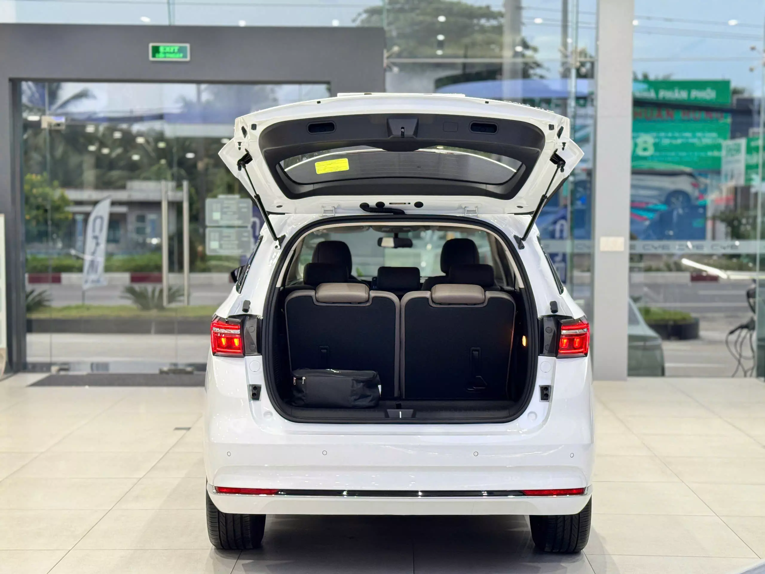 BYD F6 2025 - BYD M6 - Xe thuần điện 7 Chỗ tốt nhất hiện nay. 