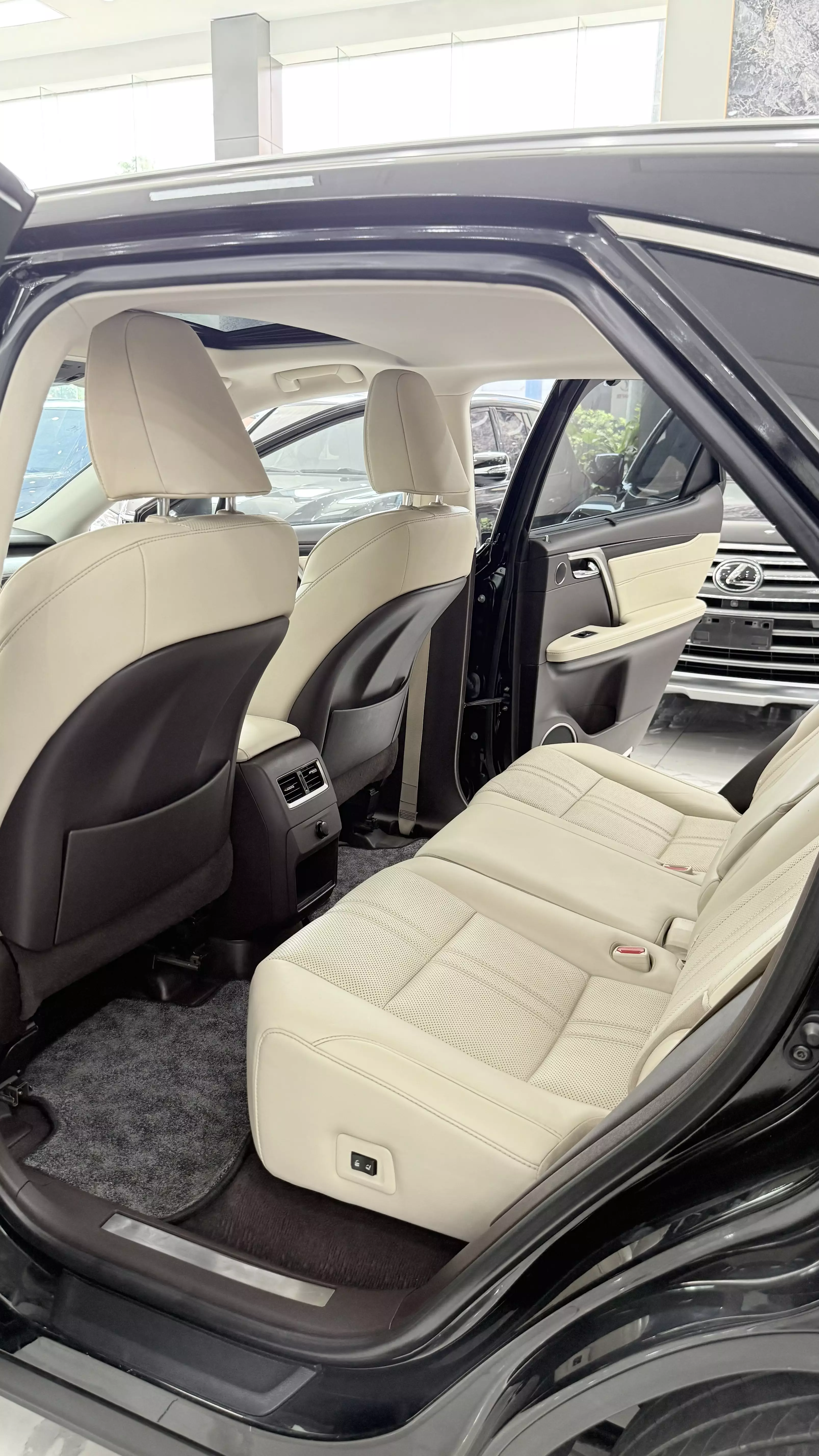 Lexus RX 350 2016 - Bán Lexus RX350 sản xuất 2016, 1 chủ. Full lịch sử hãng.