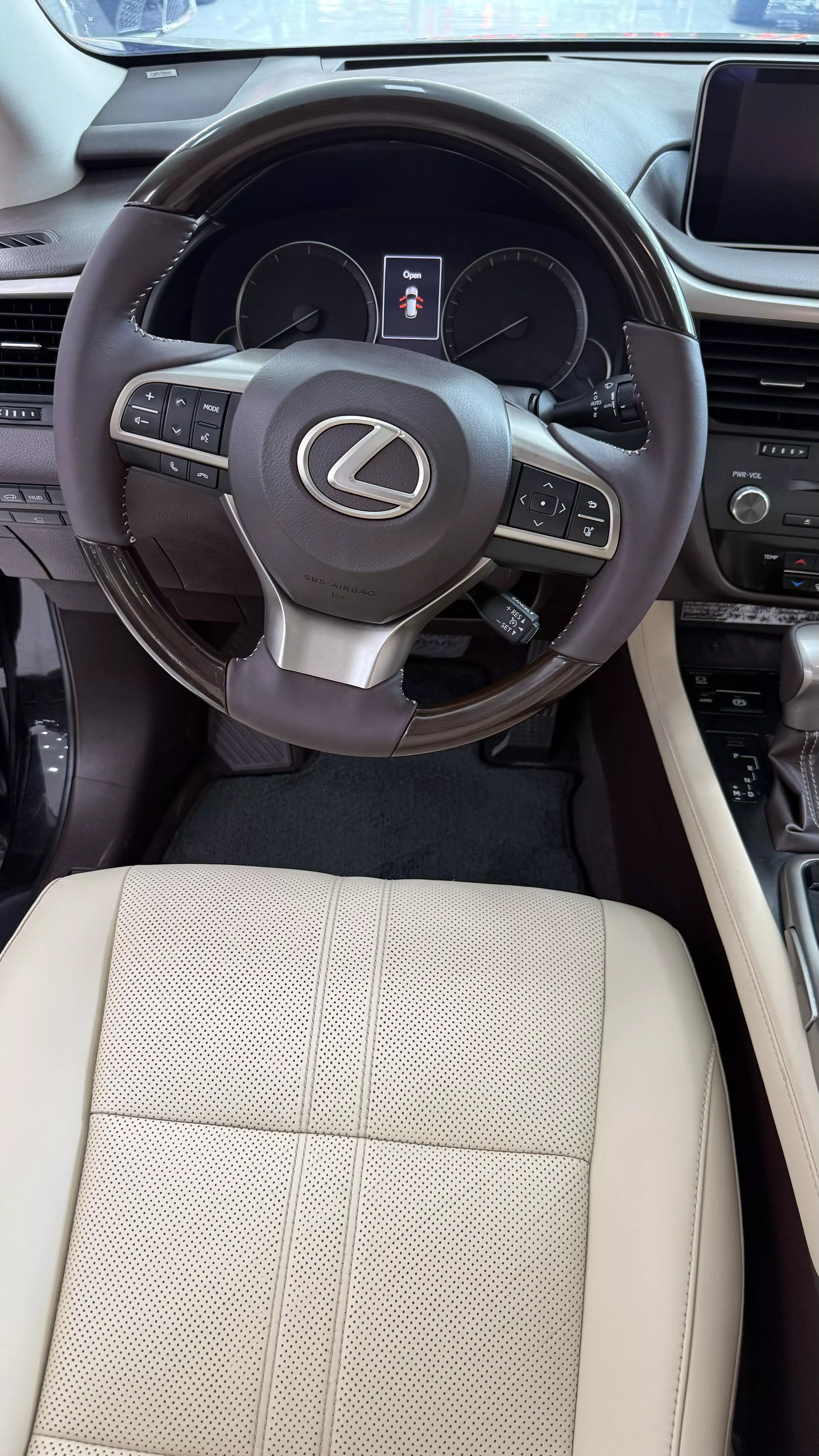 Lexus RX 350 2016 - Bán Lexus RX350 sản xuất 2016, 1 chủ. Full lịch sử hãng.