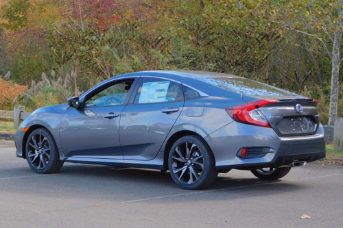 Top 10 xe hơi ăn khách nhất tại Mỹ: Honda Civic.