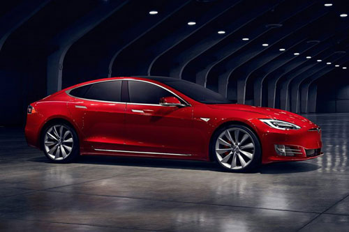 Top 10 xe ô tô 4 cửa tốt nhất hiện nay: Tesla Model S 2019.