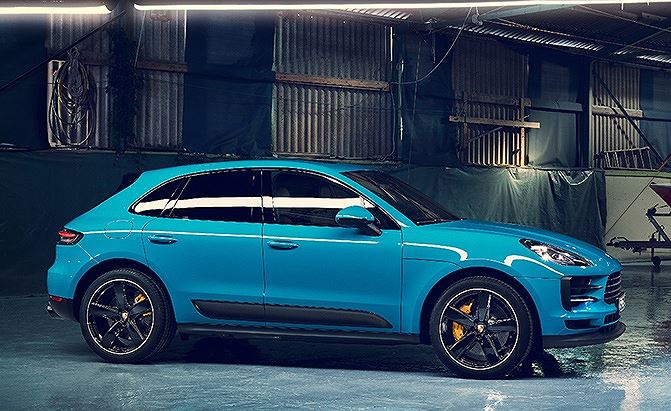 Điểm danh 10 mẫu xe ít rớt giá nhất sau 5 năm sử dụng - Porsche Macan.