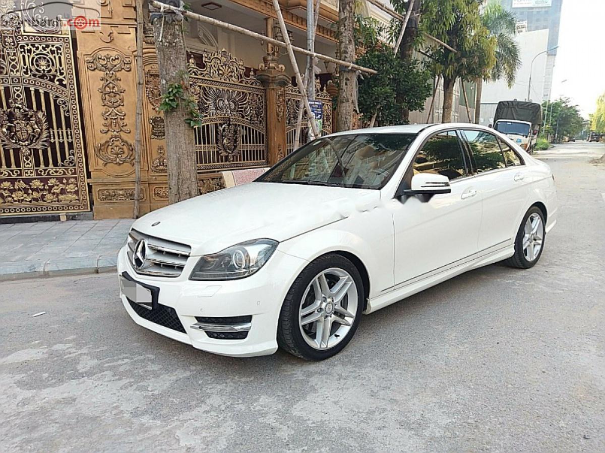 MercedesBenz C300 AMG 20AT 2012  Trang 8