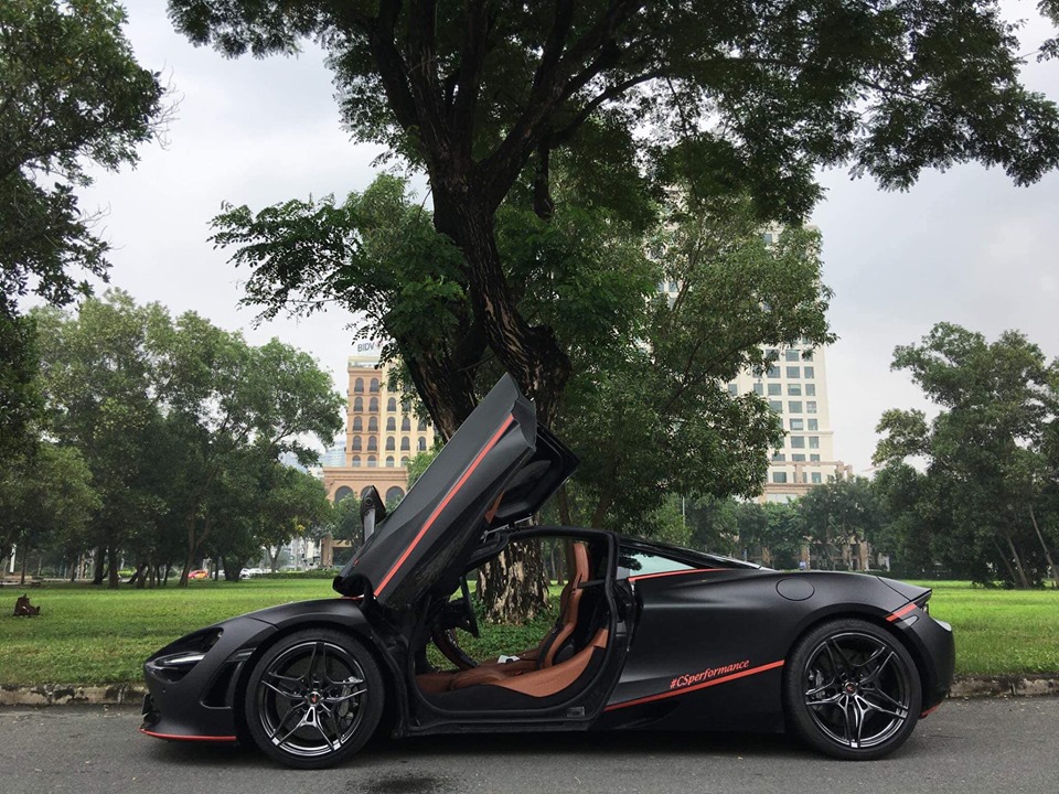 McLaren 720S chuyển nhượng về showroom xe sang đất Hà thành 2