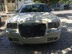 Chrysler 300C Hemi 5.7 V8 2006 - Cần bán lại xe Chrysler 300C Hemi 5.7 V8 đời 2006, màu trắng, nhập khẩu nguyên chiếc, giá 735tr