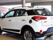 Hyundai i20 Active   2016 - Bán xe Hyundai i20 Active đời 2016, màu trắng