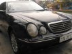 Mercedes-Benz E240 2002 - Cần bán gấp Mercedes-Benz E240 năm 2002, màu đen mới 95%, giá 207tr