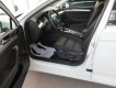 Volkswagen Passat 2016 - Bán xe Passat, nhập chính hãng từ Đức, nhiều ưu đãi trong tháng, liên hệ Ms. Liên 0963 241 349