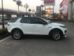 LandRover Discovery 2016 - Bán xe LandRover Discovery sản xuất 2016 màu trắng, 2 tỷ 499 triệu, xe nhập