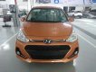 Hyundai Grand i10 2018 - Bán xe Hyundai Grand i10 sx 2018 màu cam bản đủ, giá tốt nhất. LH 090.467.5566