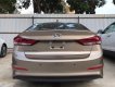 Hyundai Elantra 2.0 AT 2017 - Bán Hyundai Elantra đời 2017 - Màu vàng cát