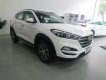 Hyundai Tucson 2018 - Bán Hyundai Tucson sản xuất 2018 màu trắng, hỗ trợ trả góp lên đến 85% LH: 090.467.5566