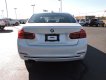 BMW 3 Series 330i 2017 - Bán BMW 3 Series 330i năm 2017, màu trắng, nhập khẩu chính hãng. Cam kết giá tốt nhất, giao xe ngay, đủ màu