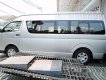 Toyota Hiace 2016 - Cần bán lại xe Toyota Hiace đời 2016, màu bạc