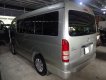 Toyota Hiace   MT 2007 - Bán xe Toyota Hiace MT đời 2007, màu bạc số sàn