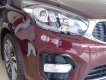 Kia Rondo 2017 - Bán xe Kia Rondo đời 2017, màu đỏ, nhập khẩu  