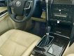Toyota Camry 2.0E 2017 - Bán Camry 2017 chính hãng, mới 100% giá rẻ - KM sâu xe giao ngay