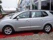 Ssangyong Korando Turismo MT  2016 - Cần bán xe Ssangyong Korando Turismo MT đời 2016, màu bạc, xe nhập