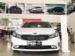 Kia Cerato 1.6AT  2018 - Bán Kia Cerato 1.6AT 2018 bản nâng cấp thể thao. Hỗ trợ trả góp lãi suất thấp, trả trước chỉ từ 140tr đồng