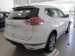 Nissan X trail 2.0 SL 2WD Premium 2017 - Bán Nissan X trail 2.0 SL 2WD Premium đời 2017, màu trắng