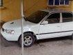 Toyota Corolla 2001 - Bán Toyota Corolla đời 2001, màu trắng, xe nhập xe gia đình, giá tốt