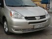 Toyota Sienna LE 3.3 2004 - Bán Toyota Sienna LE 3.3 đời 2004, màu bạc, nhập khẩu