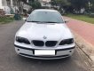 BMW 3 Series 318i 2005 - Cần bán xe BMW 3 Series 318i năm 2005, màu trắng xe gia đình