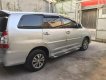 Toyota Innova V 2014 - Cần bán gấp Toyota Innova V đời 2014, màu bạc, giá chỉ 585 triệu