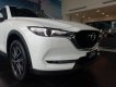 Mazda CX 5 2.5 FWD 2018 - Bán CX-5 2.5 1 cầu màu trắng, có xe giao ngay trong 3 ngày, hỗ trợ vay ngân hàng 90%. Lh 0938 907 088 Toàn Mazda