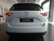 Mazda CX 5 2.5 FWD 2018 - Bán CX-5 2.5 1 cầu màu trắng, có xe giao ngay trong 3 ngày, hỗ trợ vay ngân hàng 90%. Lh 0938 907 088 Toàn Mazda