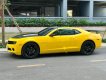 Chevrolet Camaro 2011 - Cần bán gấp Chevrolet Camaro sản xuất 2011, màu vàng, xe nhập