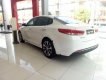 Kia Optima 2.0 ATH 2018 - Cần bán Kia Optima 2.0 ATH sản xuất 2018, màu trắng, giá tốt