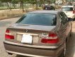 BMW 3 Series 325i 2003 - Bán BMW 3 Series 325i sản xuất năm 2003, màu nâu, giá chỉ 225 triệu