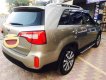 Kia Sorento 2015 - Cần bán lại xe Kia Sorento đời 2015, màu vàng